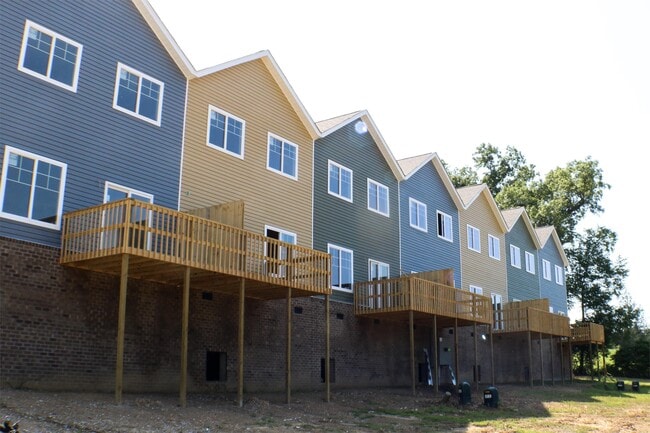 Photo - 7 Honey Locust Ln
