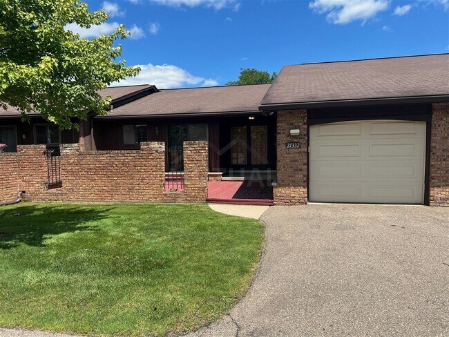Photo - 27332 Collingwood Dr Condo Unit 163