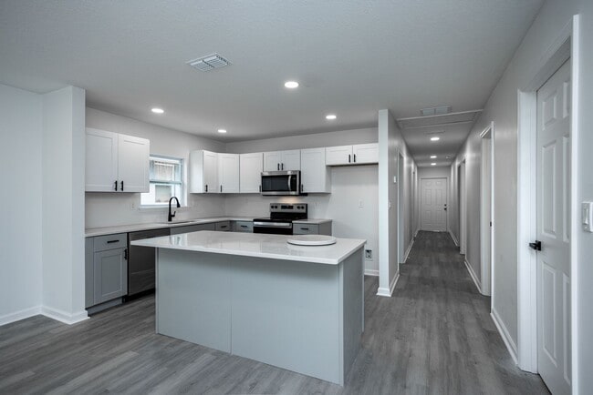 Photo - Spacious 4BR/2BA Home in Gainesville’s Heart