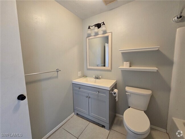 Building Photo - 232 Anchorage St Rental