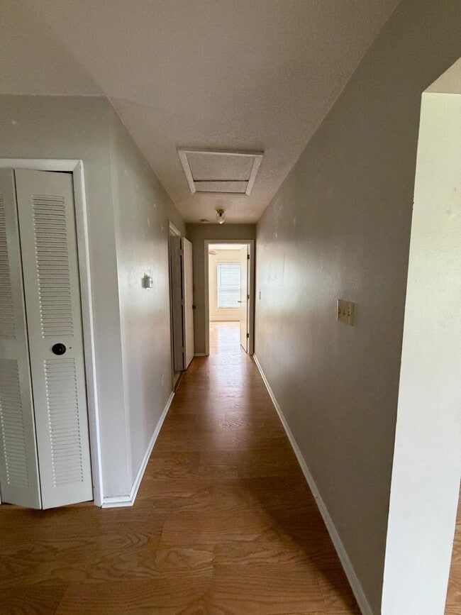Photo - 1006 Wyoming Ct