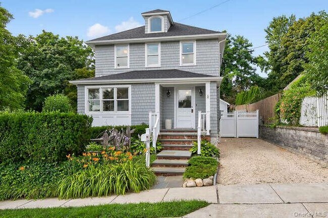25 Soundview Ave