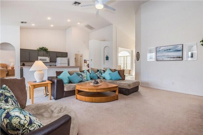 Photo - 315 Nottingham Way Unidad ID1290679P