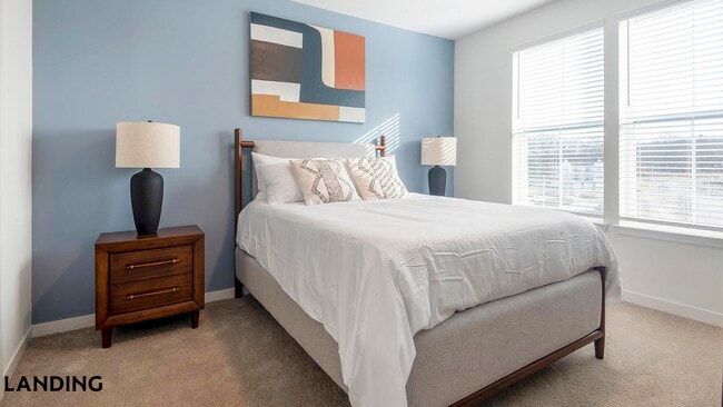 Photo - 4670 Merchants Park Cir Unidad 01-417