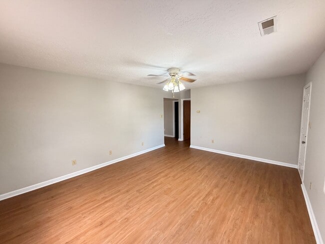 Photo - Renovated 2 Bedroom 1 full bath House! All new luxury vinyl flooring