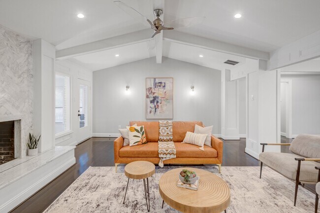 Photo - 9667 Timberleaf Dr