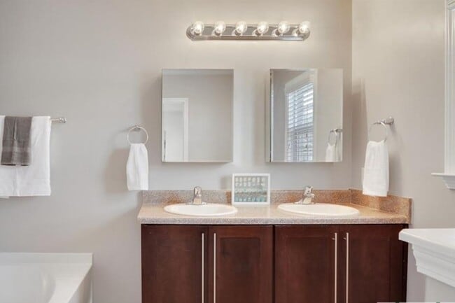 Photo - 207 Ventura Pl Unidad Ventura