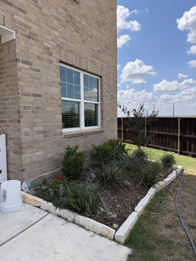 5677 Ladytown Ln