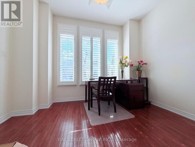Photo - 9 St Clare Blvd