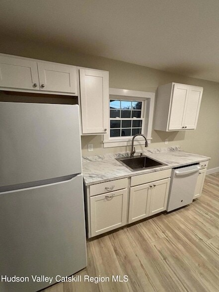 Photo - 13 Saugerties Manor Rd