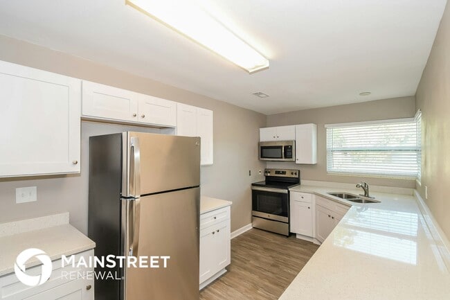 Photo - 6260 Merrill Rd