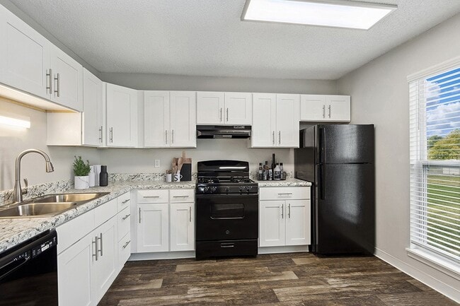 Photo - Parc at Creekside