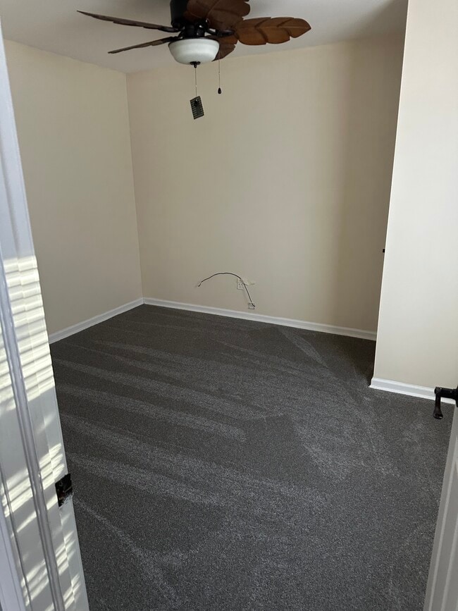 Photo - 782 Mount St