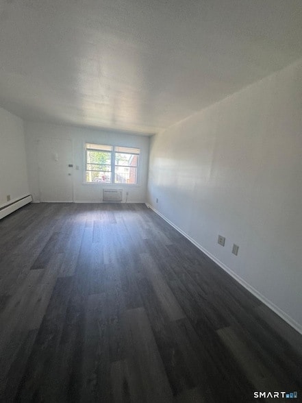 Photo - 155 Birdseye St Unidad b6