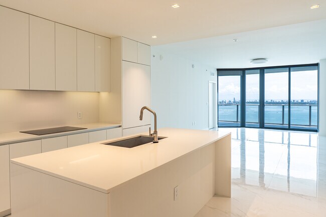 Photo - 700 NE 24th St Unit 3603