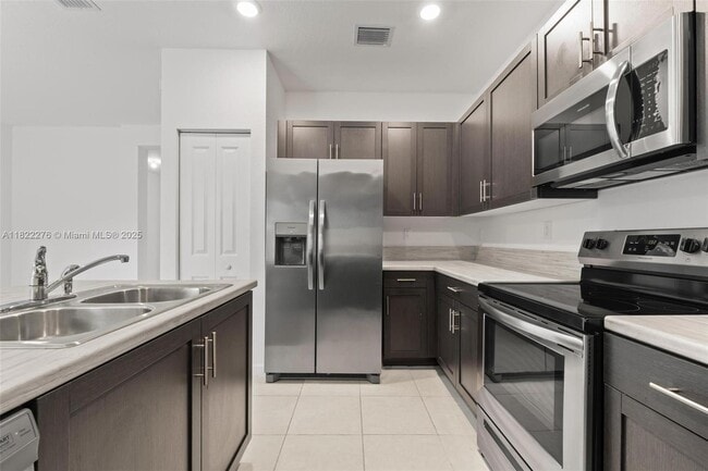 Photo - 2668 SE 19 Terr