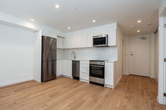 Photo - 99 Tyndall Ave Unit 103