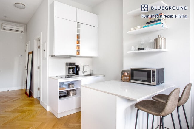 Photo - 461 Massachusetts Ave Unidad FL2-ID394