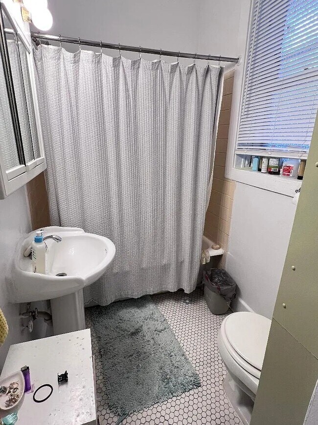 Photo - 4538 N Wolcott Ave Unit 4536-1A