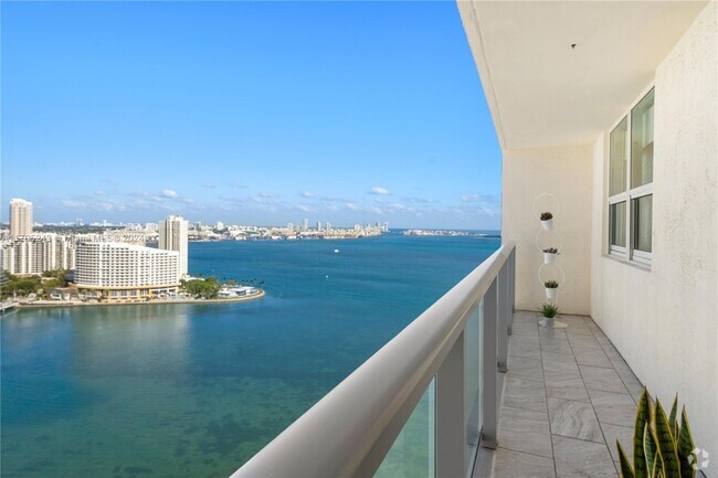 Building Photo - 1155 Brickell Bay Dr Unit 3104 Rental