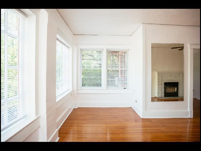 Photo - 312 Barton St