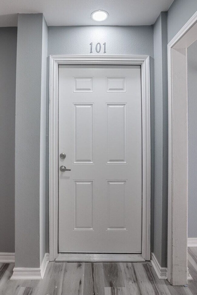 Photo - Carriage Place Square Unit 101