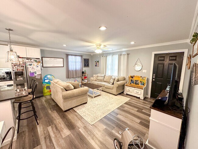 Photo - 5 big oak road