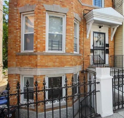 Gorgeous Brick Facade - 167 Delancey Plz Unit 1