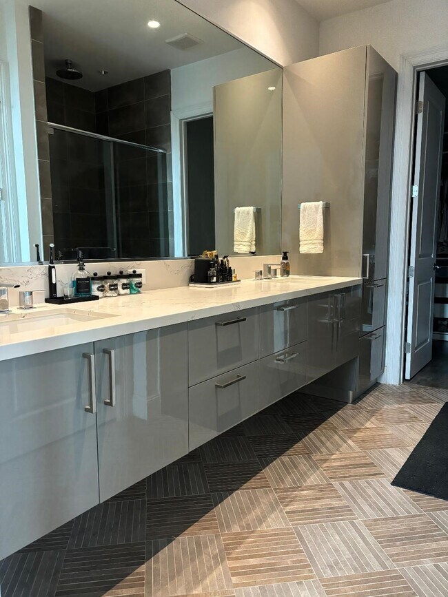 Photo - 1211 Caroline St Unit 1104