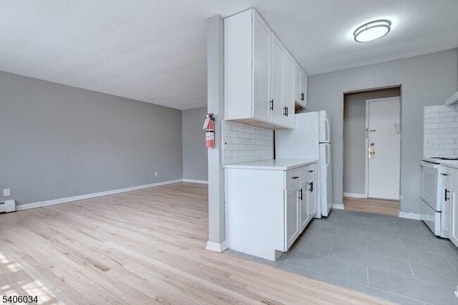 Photo - 138 Roseland Ave Unit 4