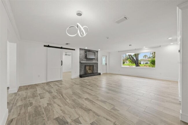 Photo - 5301 Venetian Blvd NE