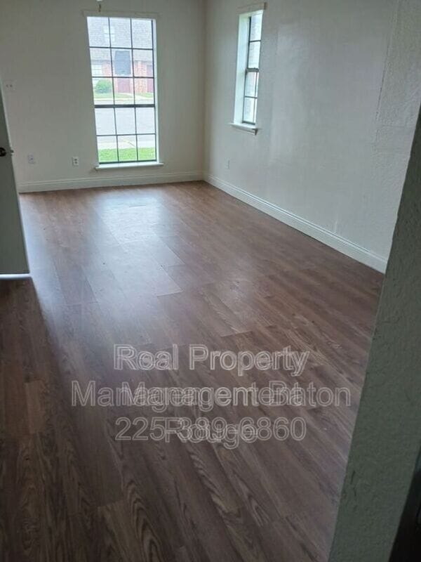 Photo - 750 Hospital Rd