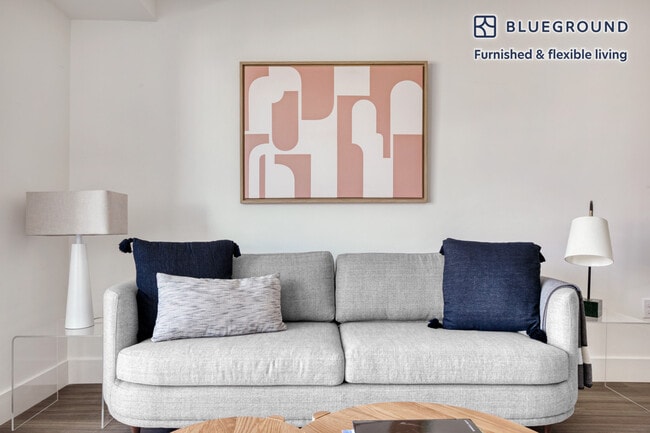 Photo - 1539 Purdue Ave Unidad FL3-ID620