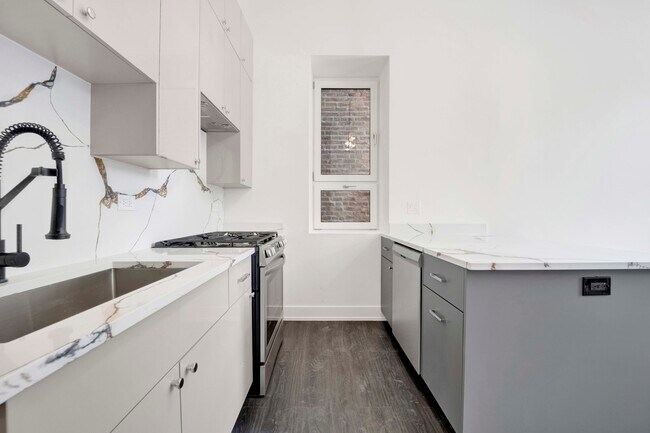 Photo - 1814 S Throop St Casa