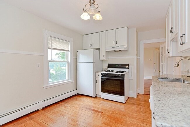 Photo - 71 W Milton St