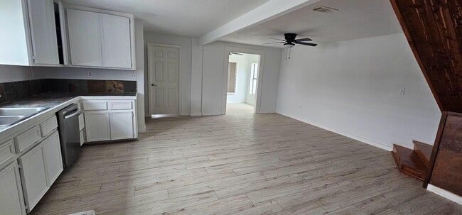 Photo - 2786 Old Columbus Rd N