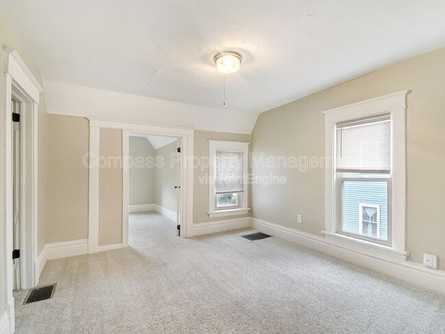 Photo - 111 Canton St SW