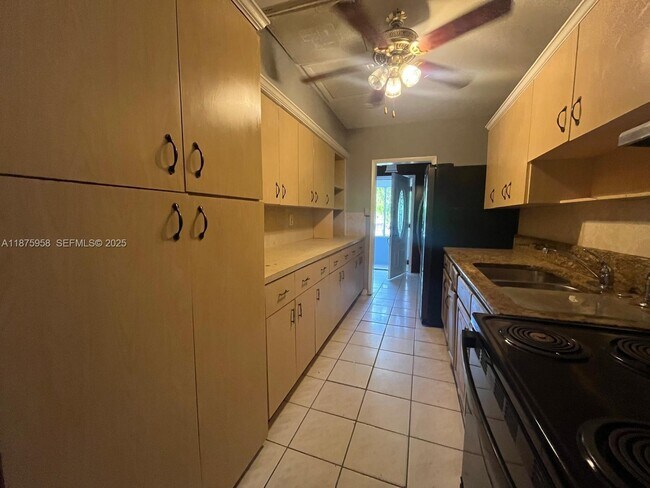 Photo - 1330 NE 203rd St