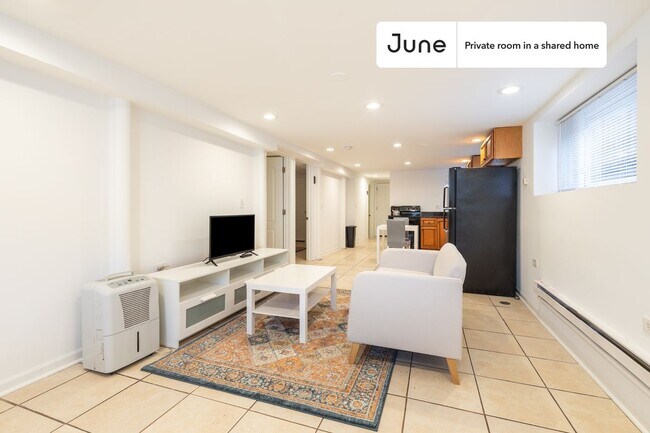 Photo - Room in Shared 3 bed/1 bath home Unit C