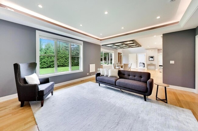 2311 N Arlington Heights Rd