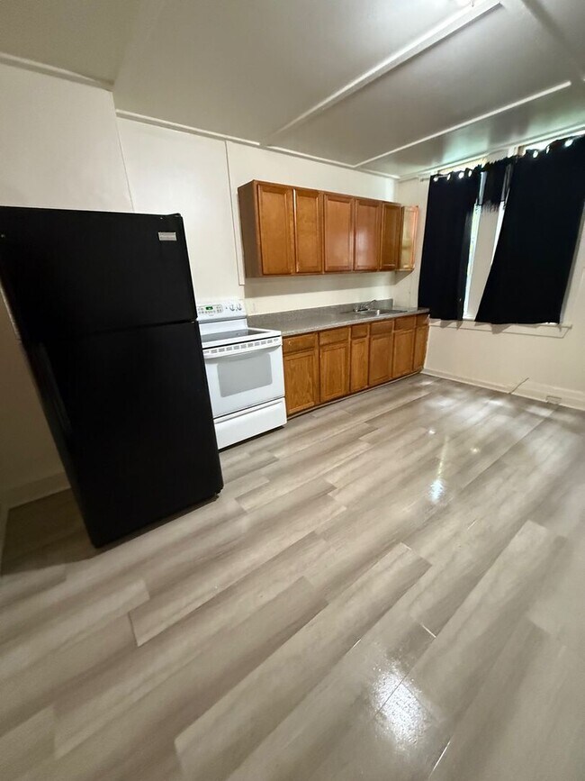 Photo - 220 N Luzerne Ave