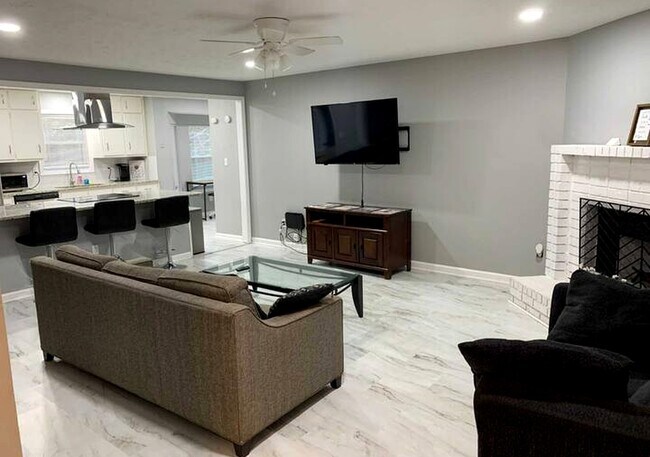 8672 Prather Dr