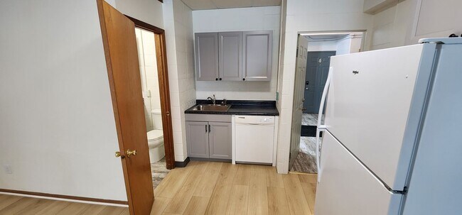 Photo - 311 Division St