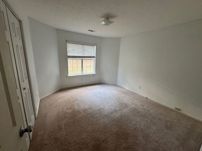 Photo - 482 S Bolee Rd