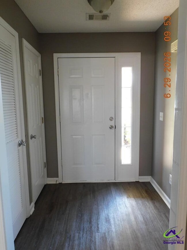 Photo - 227 West Wrasling Way