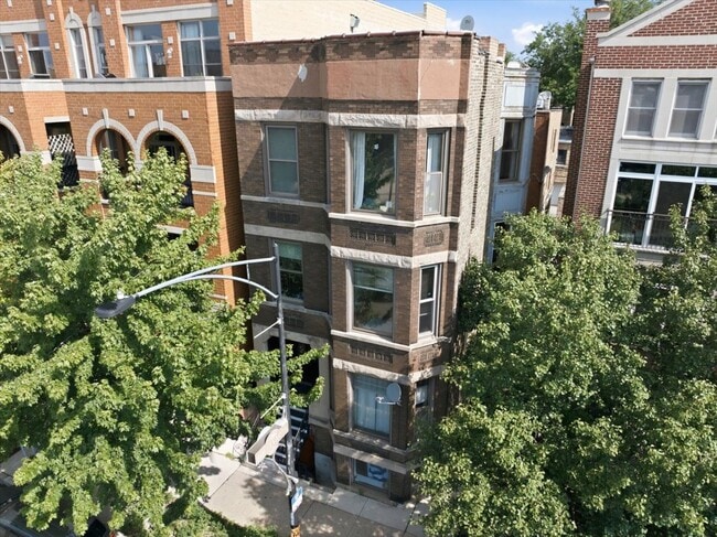 Photo - 1128 W Diversey Pkwy Unit 1F
