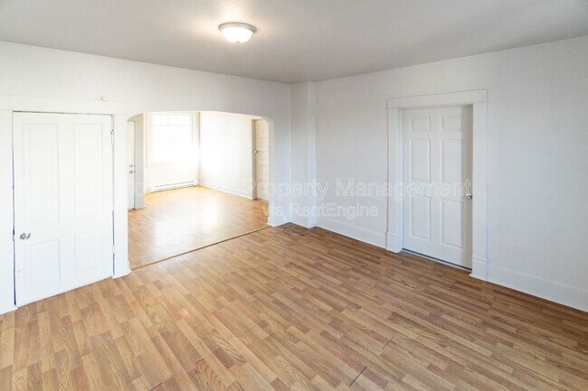 2602 N Hogan St Unit 1