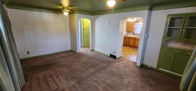 Photo - Quaint, single family home close to ISU