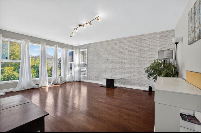 Photo - 6132 Boul Des Laurentides Unit 6132 boul Laurentide