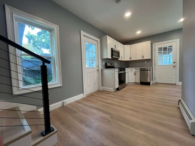 Photo - 417 W Court St Unit 3